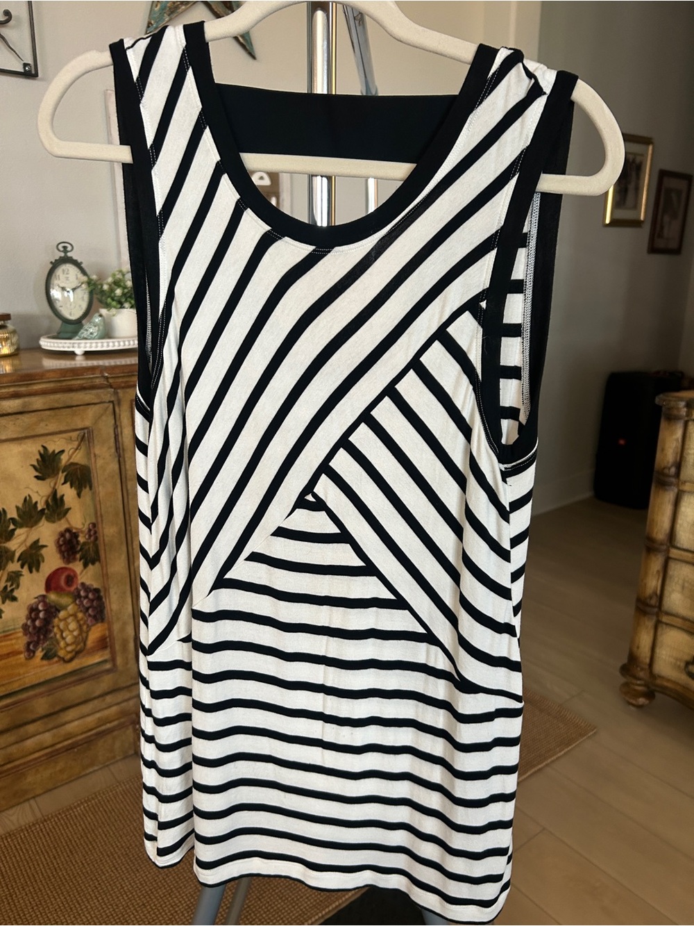 CAbi Black & White Diagonal Tank